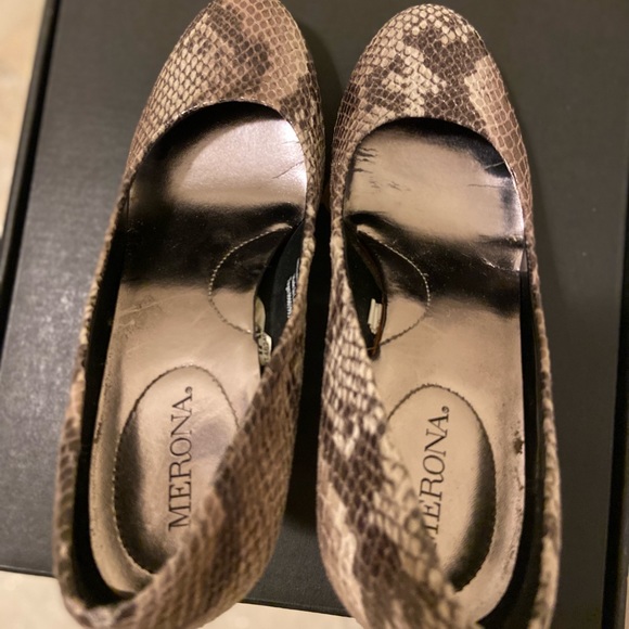 Snakeskin heels - Picture 10 of 15
